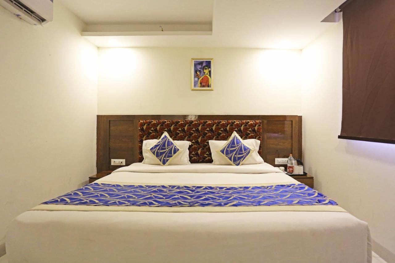 Emblem Suites- Near Delhi Airport Hotel New Delhi