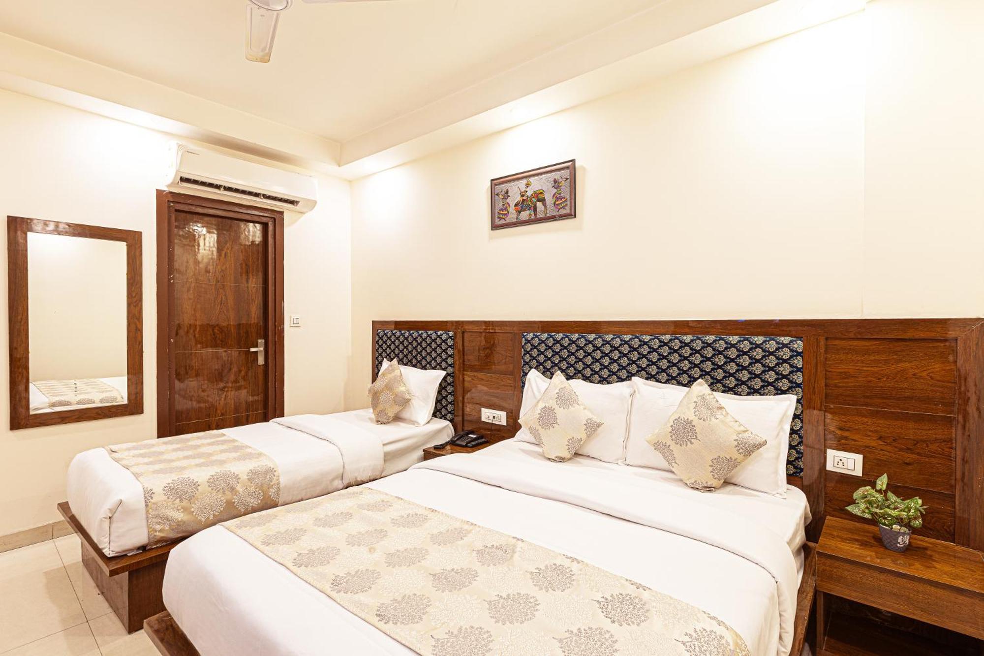 Emblem Suites- Near Delhi Airport